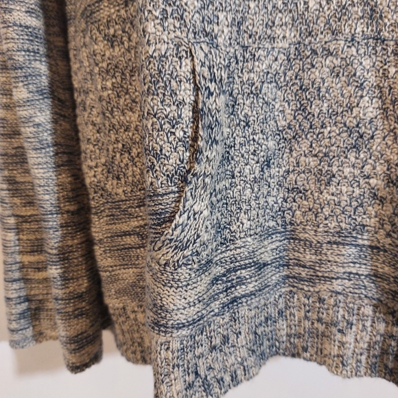Woman's long sleeve sweater - Picture 4 of 8